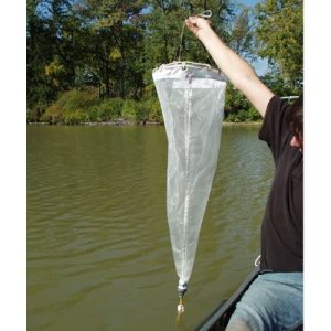 Lưới kéo thu mẫu sinh vật phù du (Plankton Tow Net): đường kính miệng 8 inch, kích thước mắt lưới 243 µm.
